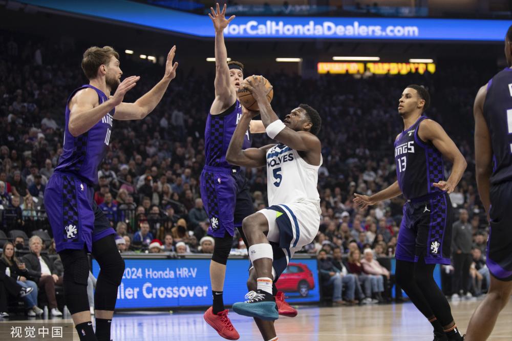 中国队通过 中国队通过